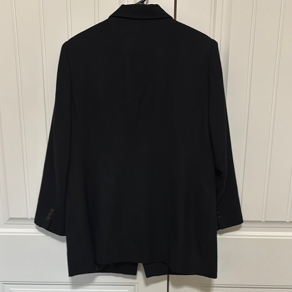Chaus Women's Black Blazer - Picture 3 of 6